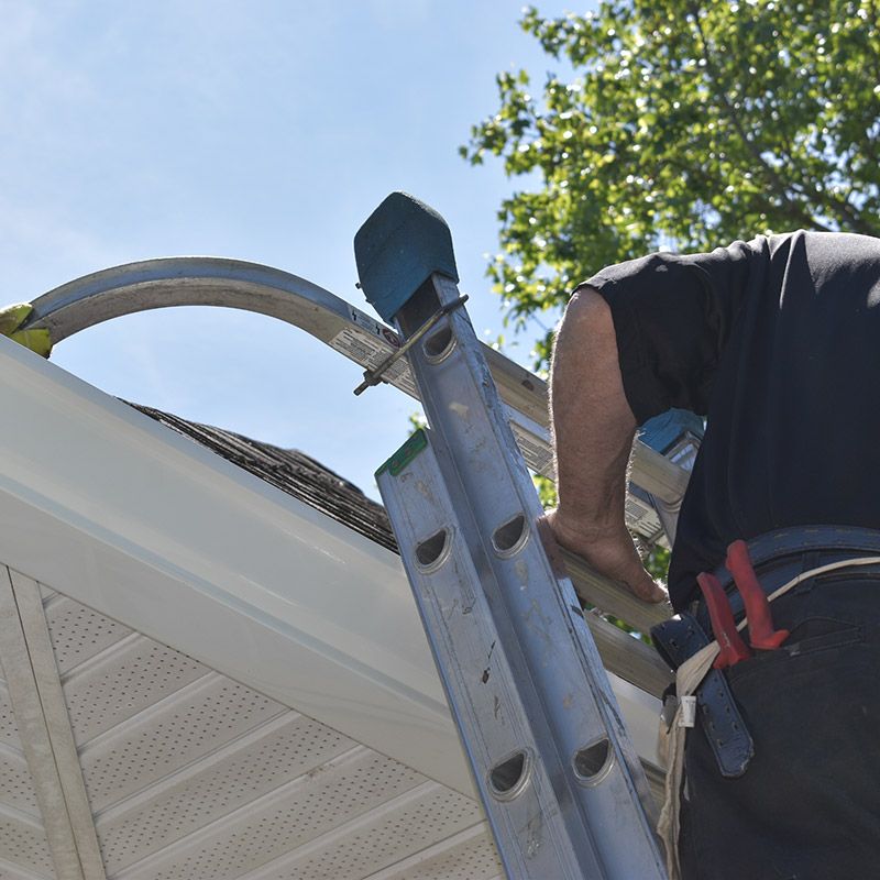 fixing soffit fascia